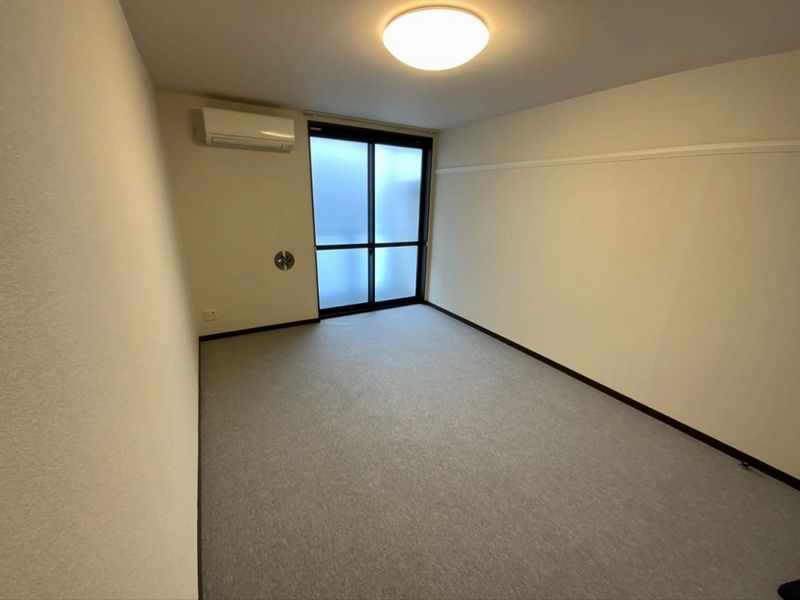 レオネクストシモンズ undefined