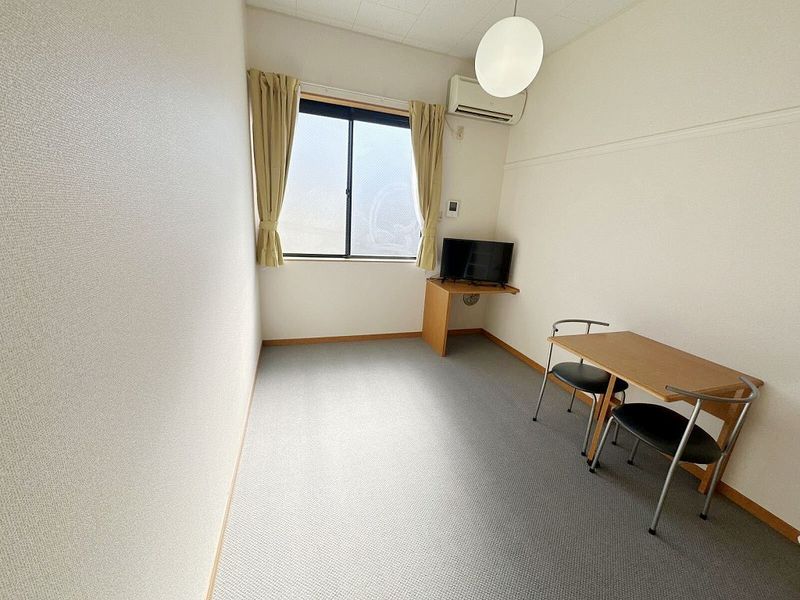 leopalace Pinus Living room