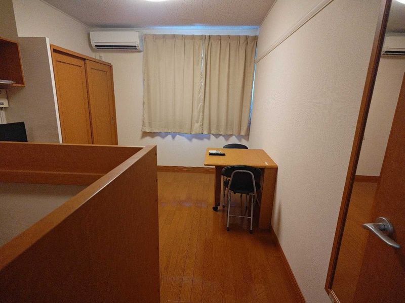 レオパレスメルベーユ　ノール 居間