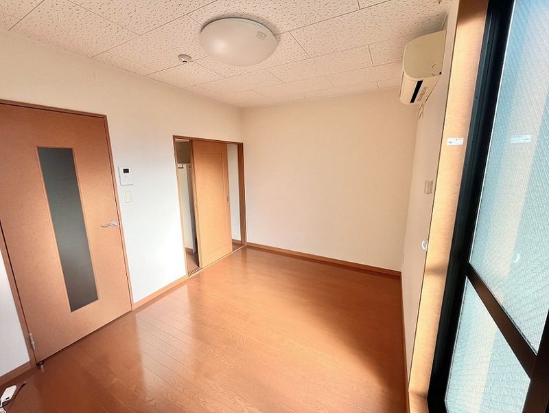 レオパレスカーマ９２９ 居間
