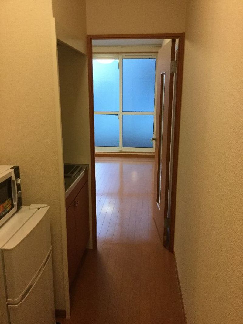 レオパレスひなた 居間