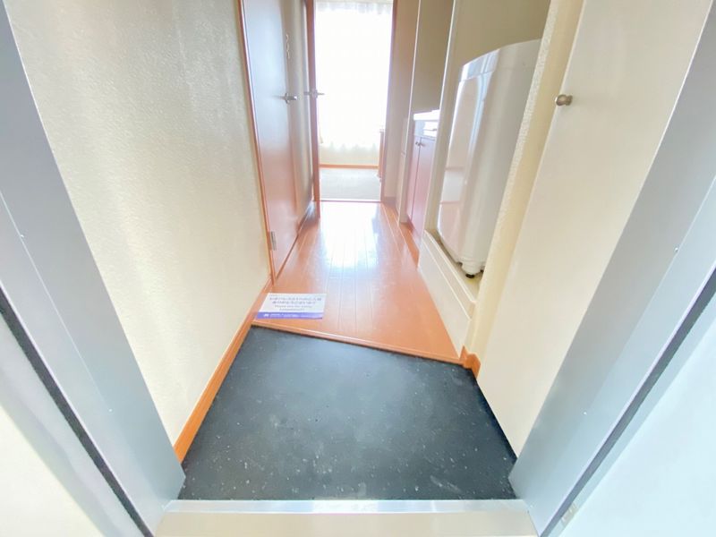 レオパレスｙａｎａｇｉ 玄関