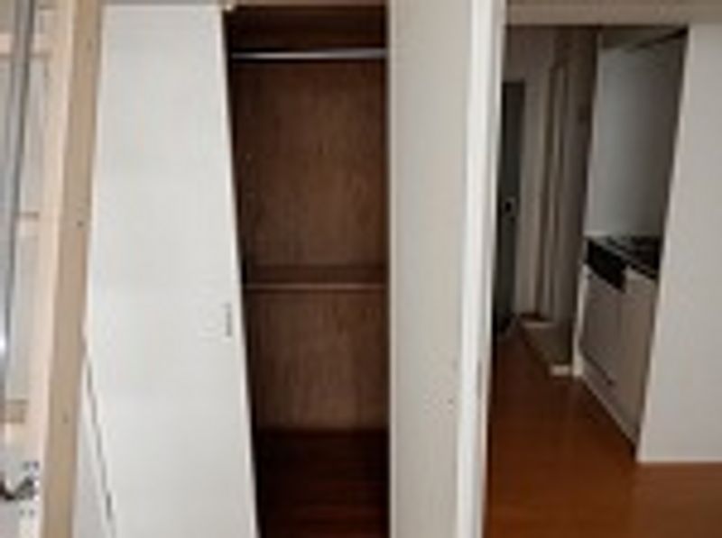 レオパレス中曽根Ⅱ 収納