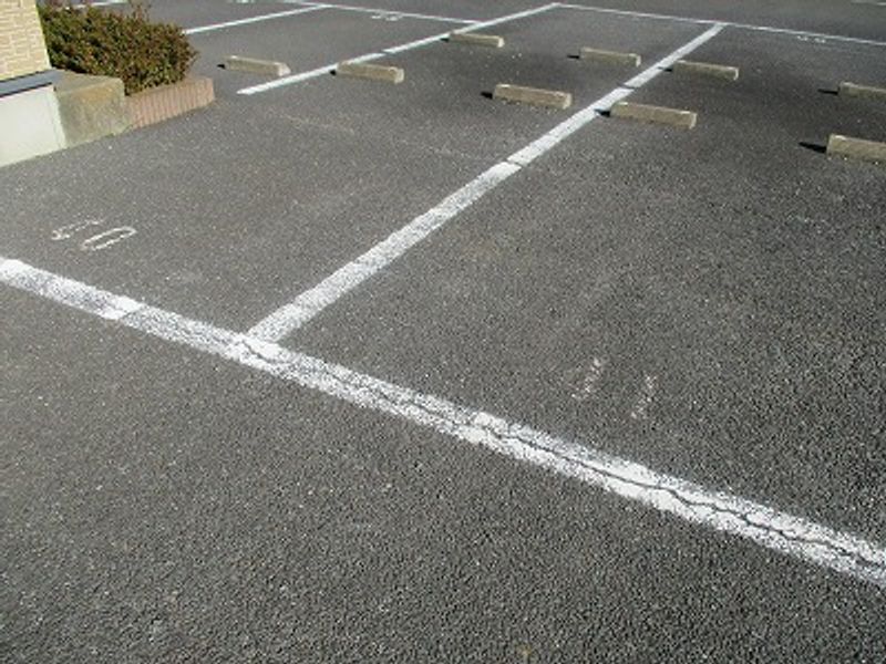 レオパレス有 駐車場