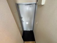 レオパレスカーサ　ソレアード 玄関