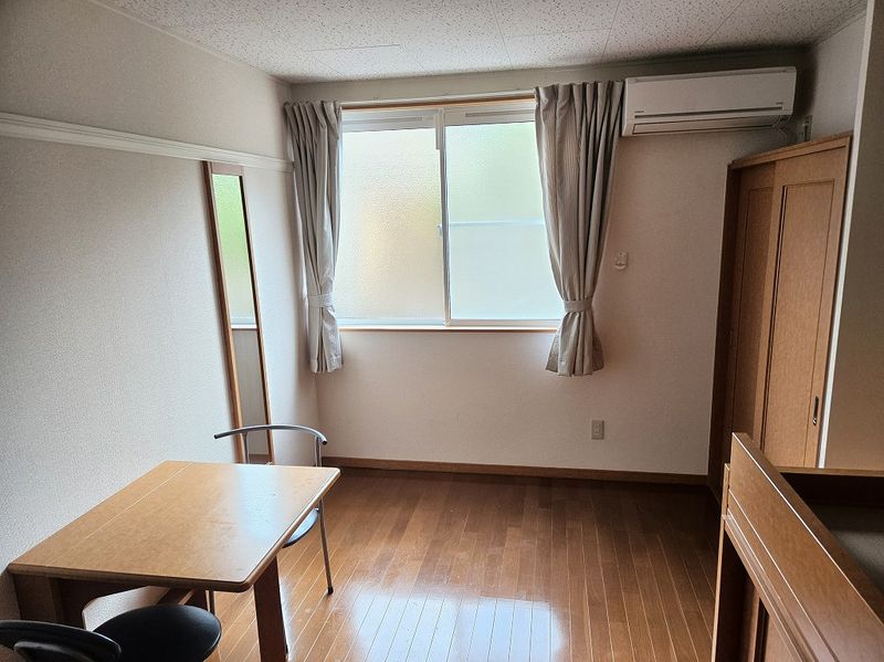 レオパレスエスポワール佐古 居間