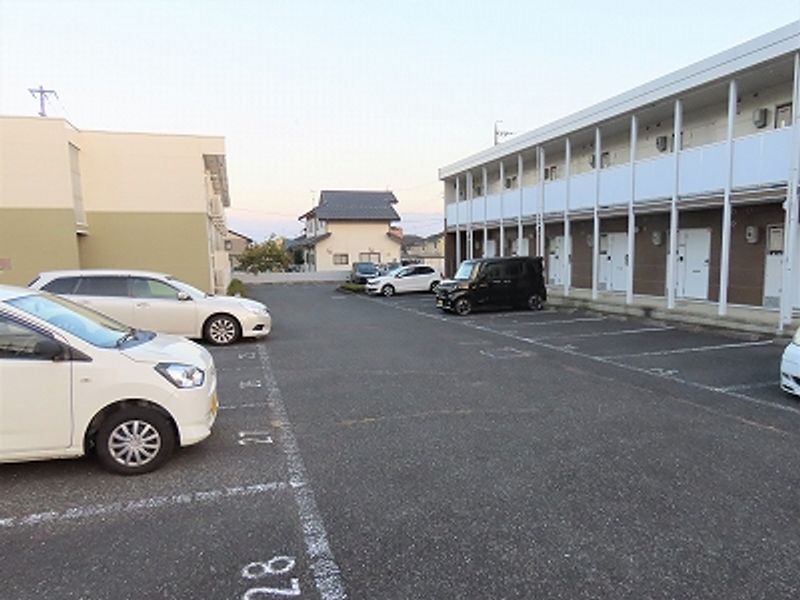 レオパレス檀田Ｂ 駐車場