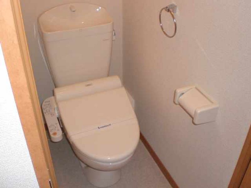 レオパレス三津屋北Ⅱ トイレ