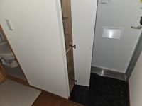 レオパレスカトレア 玄関