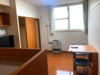 レオパレスフロンティア 居間