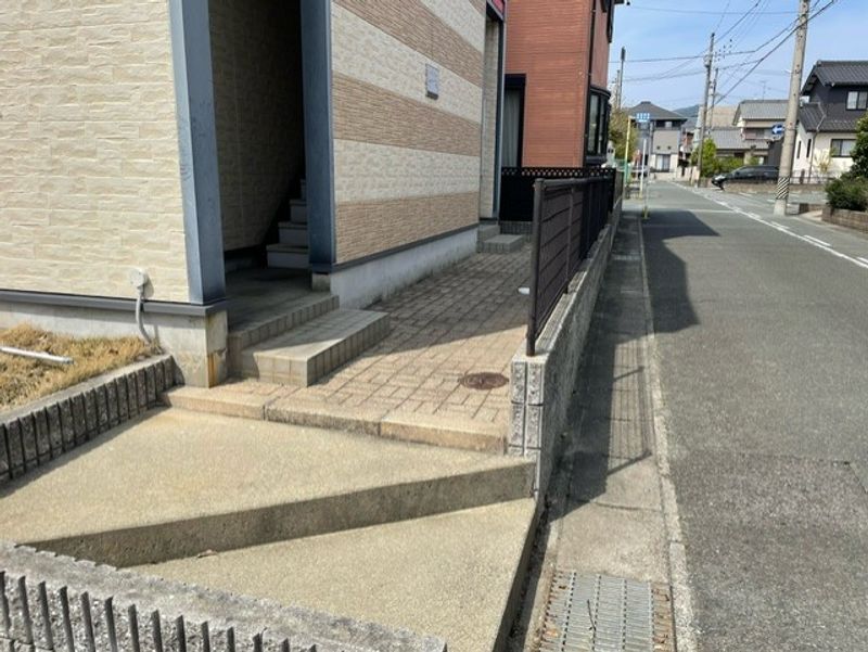 レオパレスペル　テ エントランス
