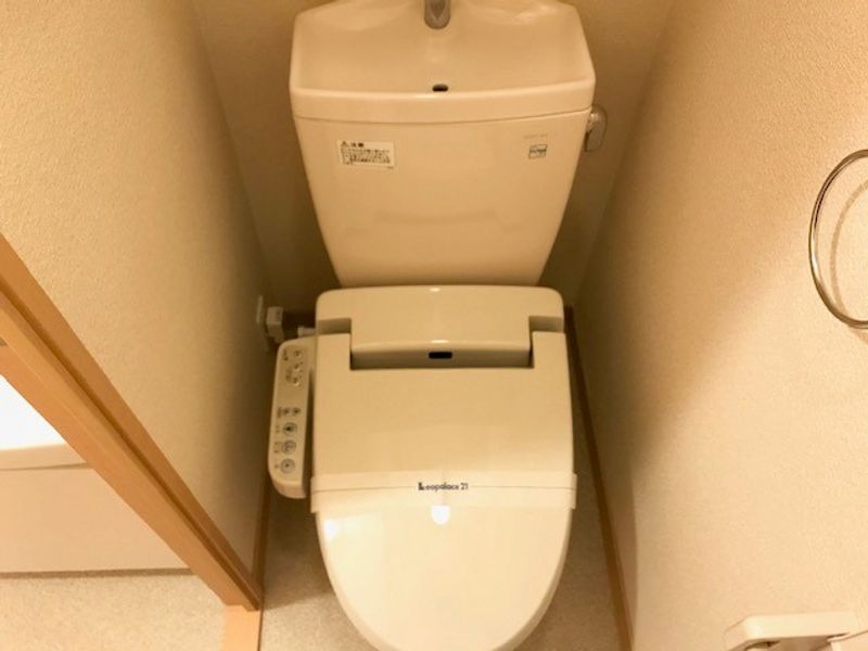 レオパレスアモーレ トイレ