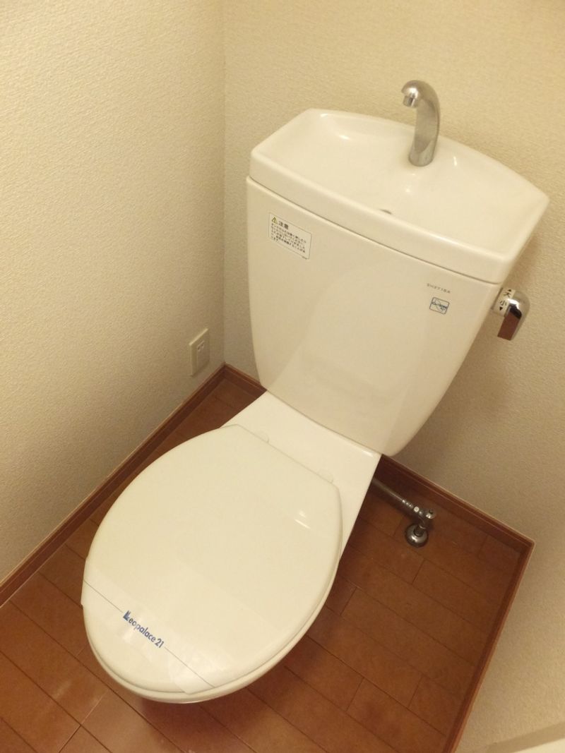 レオパレスオータム トイレ