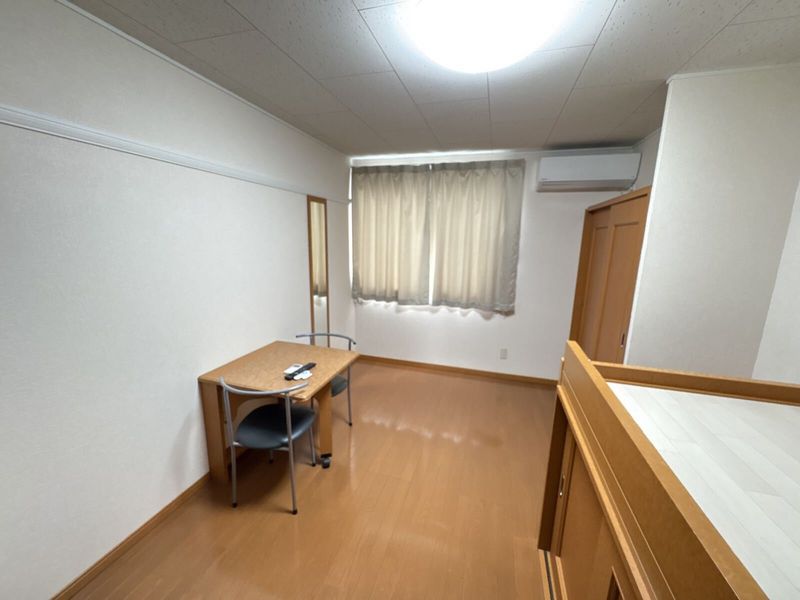 レオパレスＫＳＳⅡ 居間