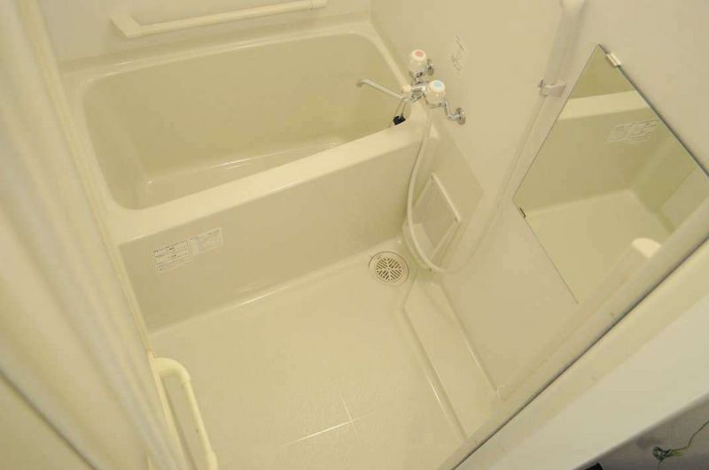 レオネクスト篠山おかのＢ 居間