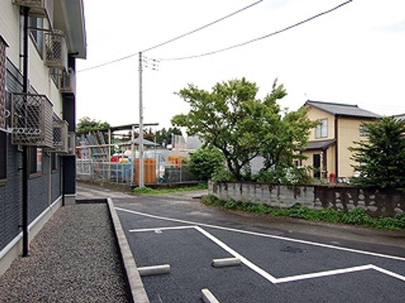 レオネクストアリオール沼田Ⅳ 駐車場