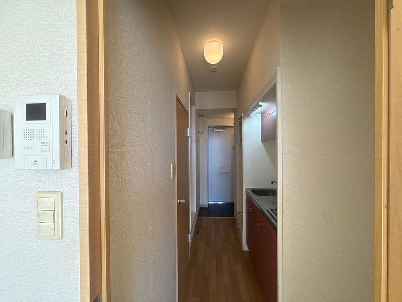 レオパレス新鎌ケ谷ＫＩＹＯＴＡ 玄関