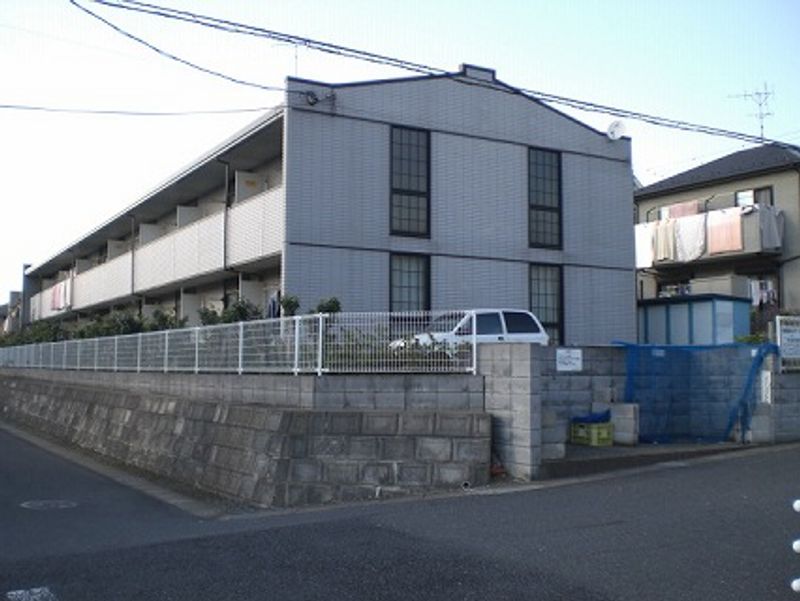 レオパレスグリーンハイツＡ 外観