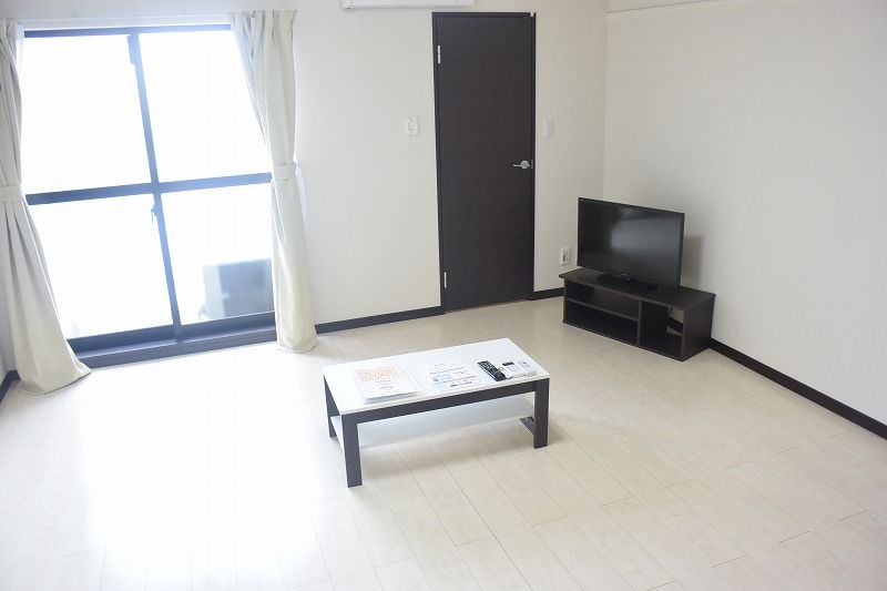 レオネクスト南花屋敷Ⅱ 居間