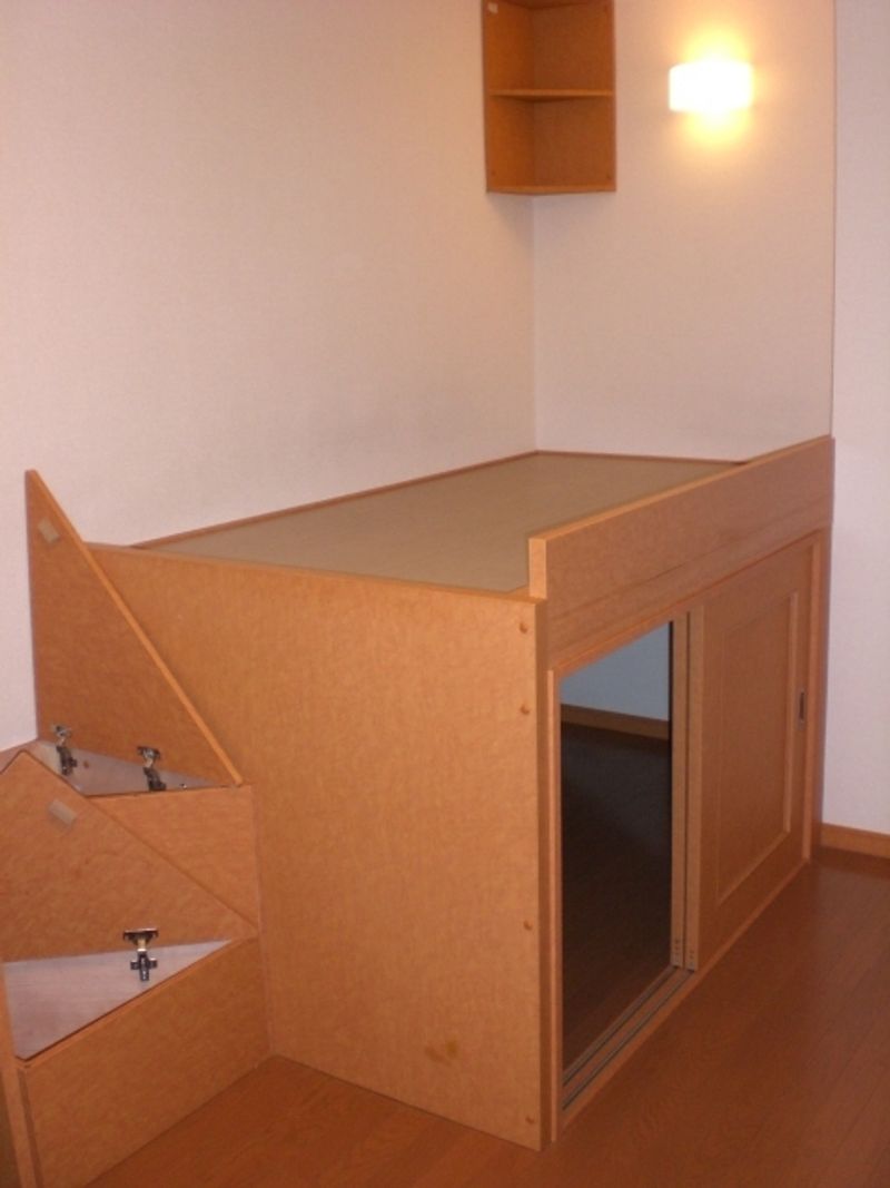 レオパレス大和町 寝室