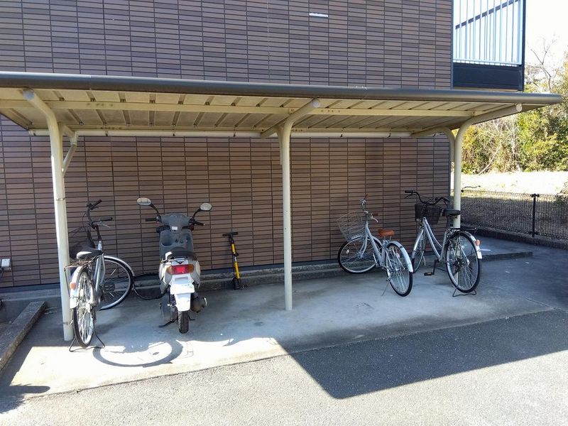 レオパレスエルドラド　新居 共用部分