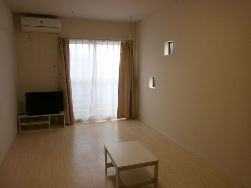 クレイノリシェシールⅡ 居間