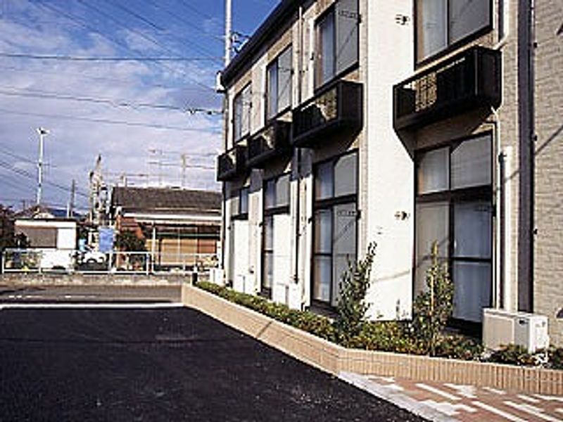 レオパレスハイツ旭が丘Ａ undefined