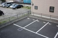 レオパレスセゾン・ドミール 駐車場