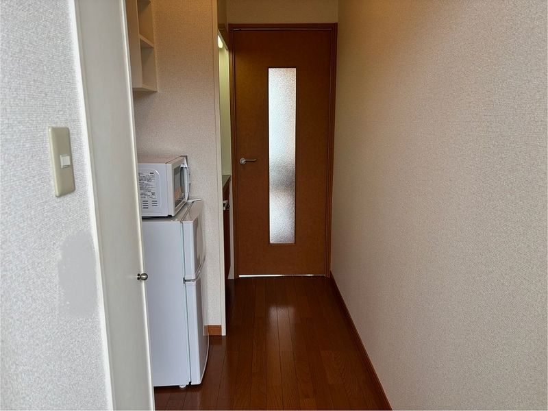 レオパレスコート柴宮 玄関