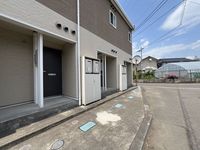 レオパレス成出ハイツ エントランス