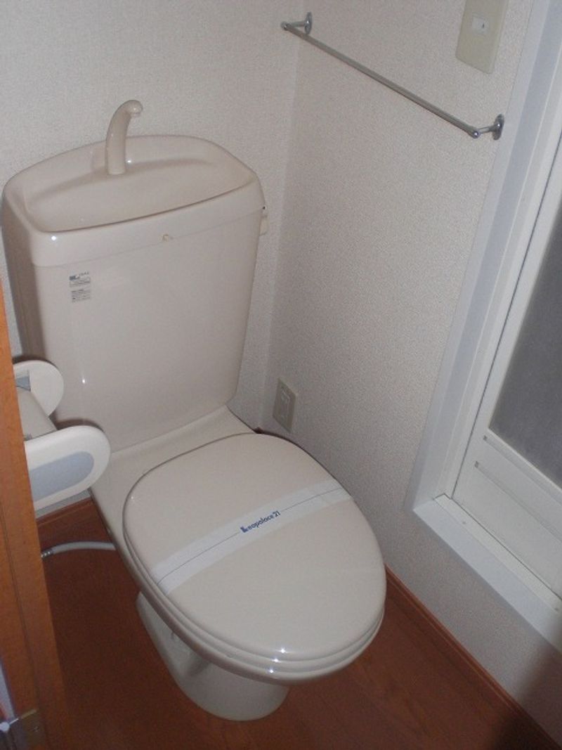 レオパレスアコースティック トイレ
