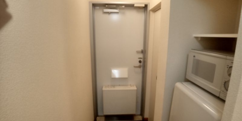 レオパレスムラヤマⅡ 玄関