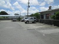 レオパレスなかち 駐車場