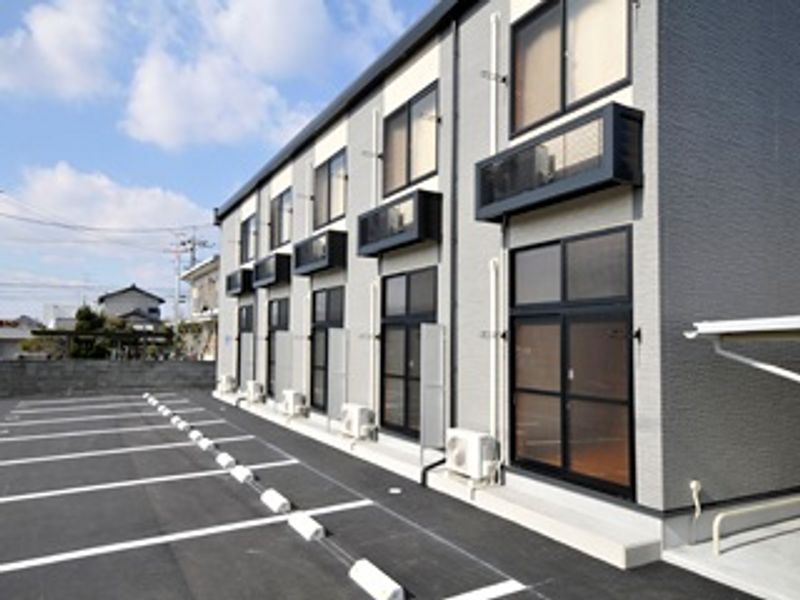 レオパレス椿 外観