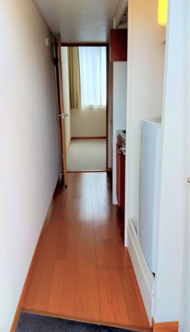 レオパレスオアゾ　Ａ 玄関