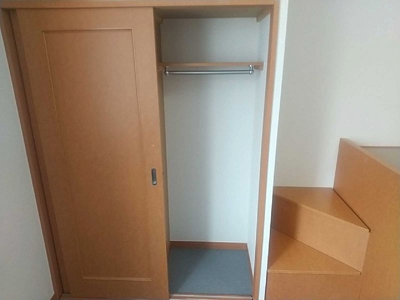 レオパレスグリーンオアシス 収納