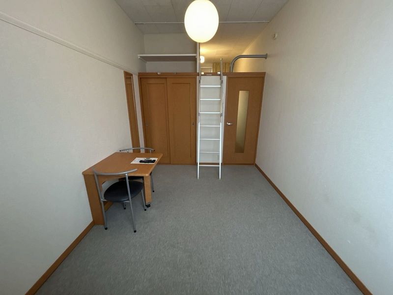レオパレスベッラステラ 居間