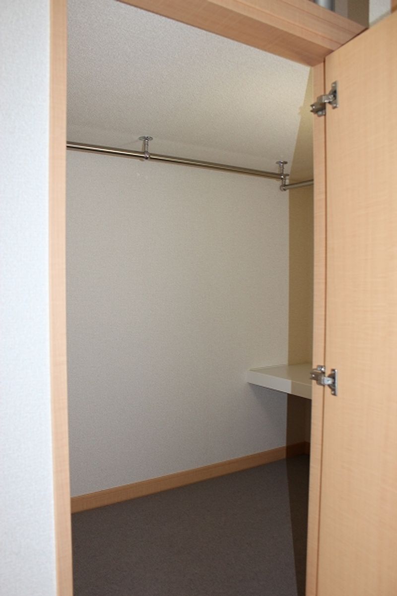 レオパレス貞夫 収納