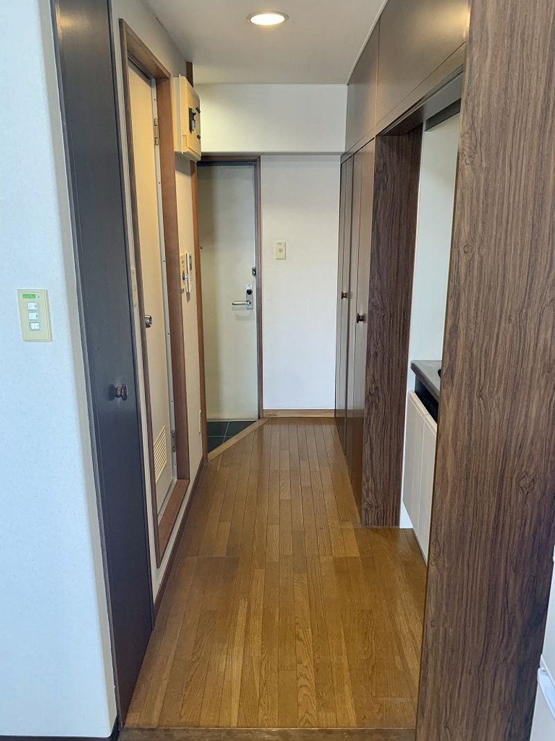 レオパレスエレガンスつくば 玄関