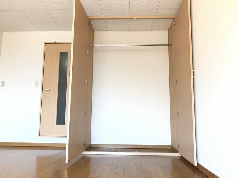 レオパレスサンガ 収納