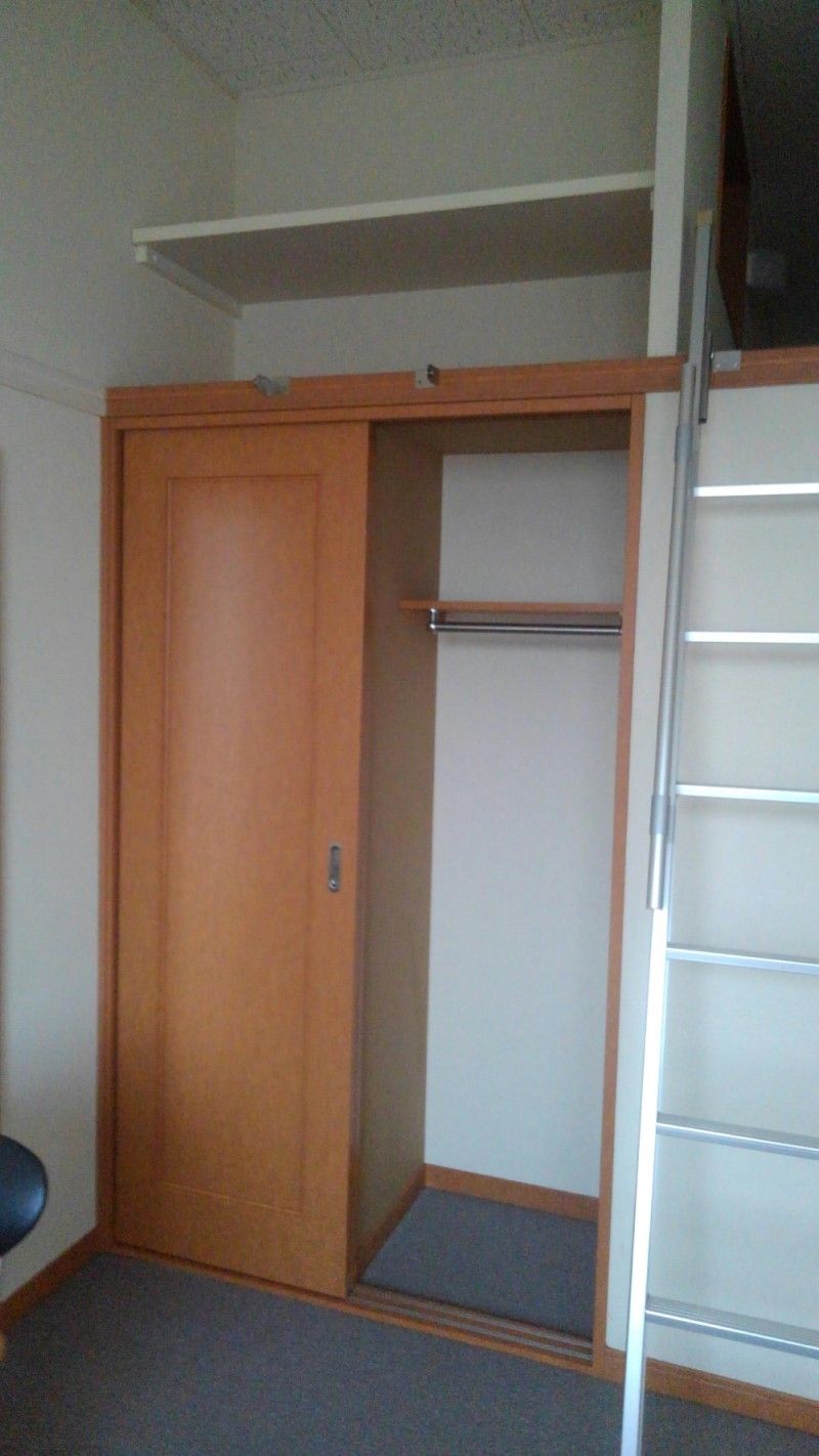 レオパレスミナミ 収納