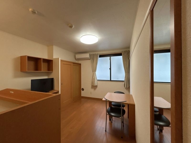 レオパレスラピュタ 居間