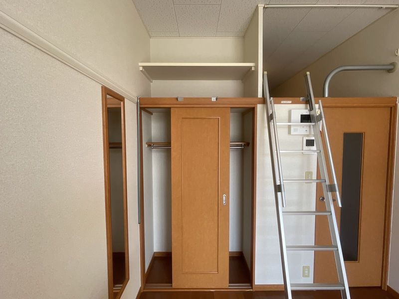 レオパレス紀三井寺Ⅱ 収納