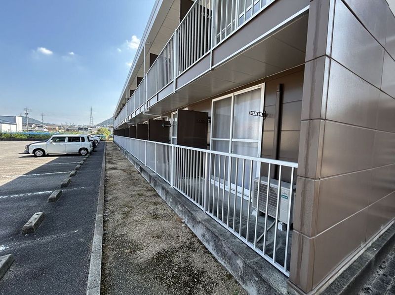 レオパレスドリーム エントランス