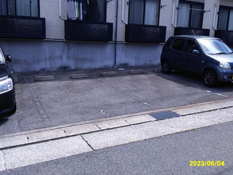 レオパレスＡｙａｎｅ 駐車場