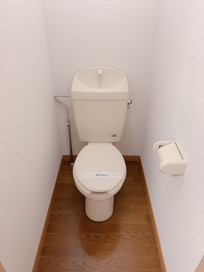 leopalace Crest Toilet