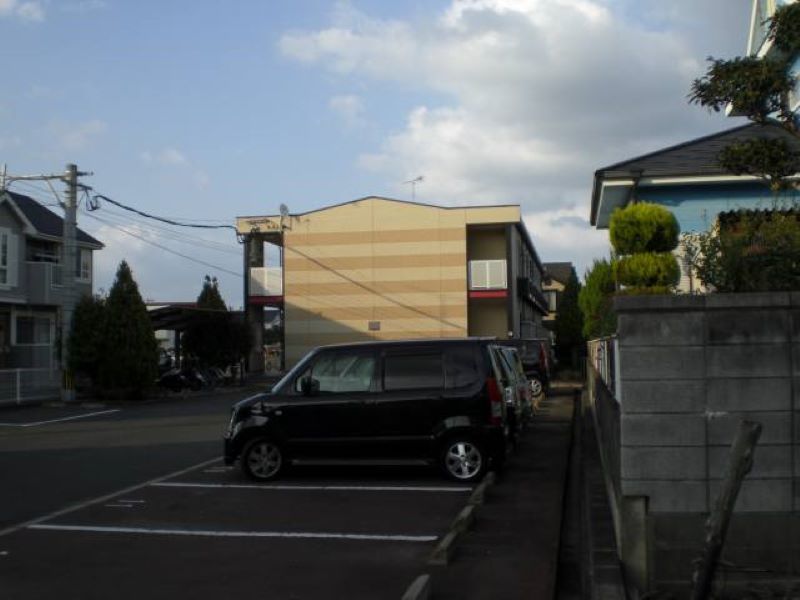 レオパレス蓮町 外観