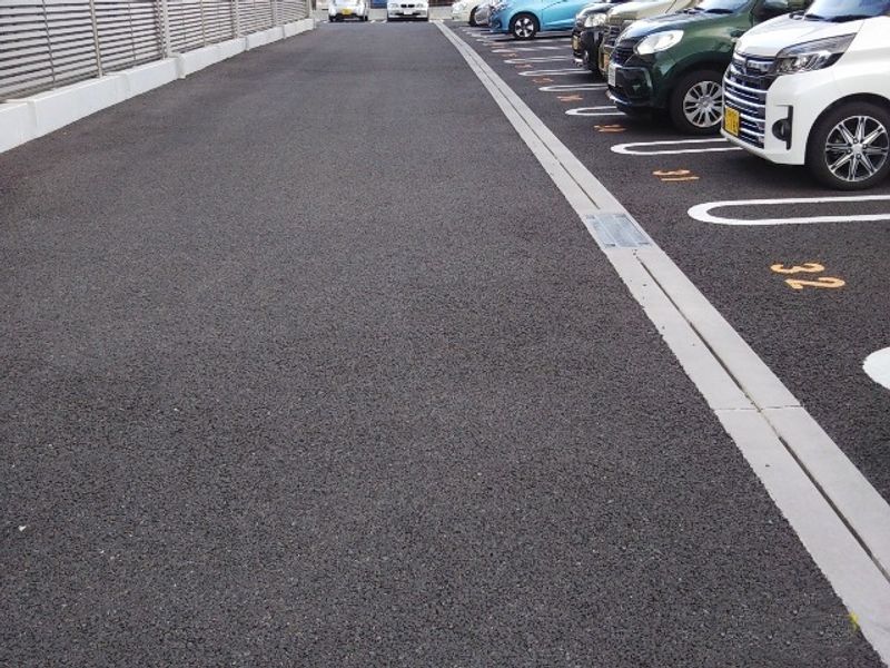 クレイノ矢南 駐車場