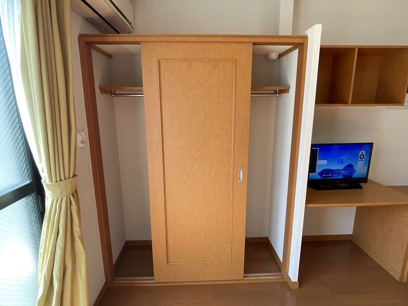 レオパレスルシェルブル金岡 収納