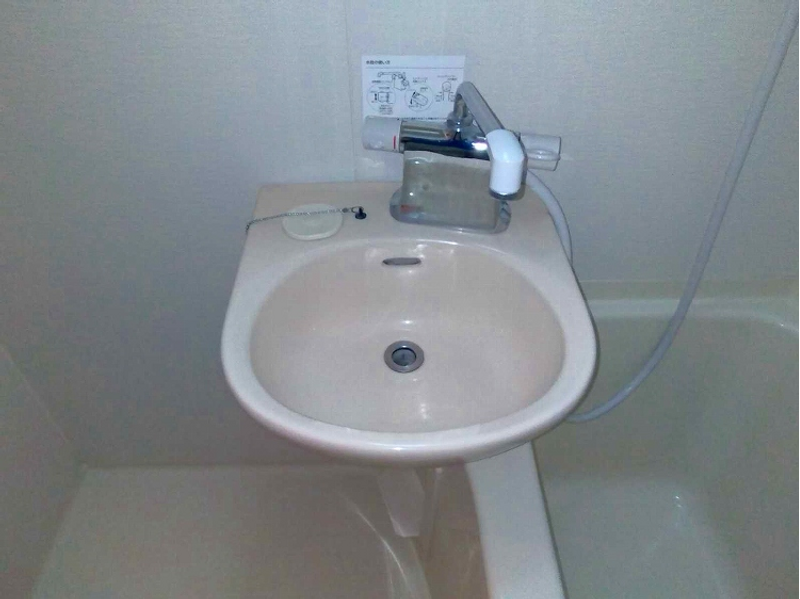 レオパレスラ・ポール 洗面台